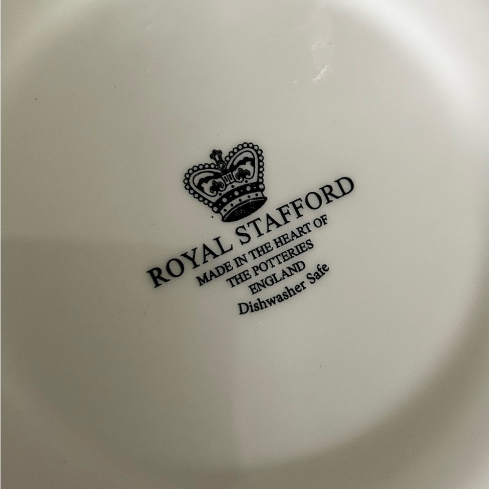 4 Royal Stafford Coven dinner/salad plates, Royal Stafford witch dinnerware NWT - Picture 5 of 6